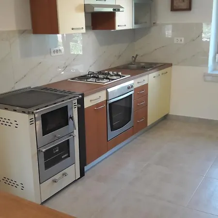 Apartma Sterle *